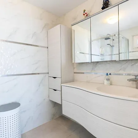 Villa Astounding Modern With Sea View In Bodrum