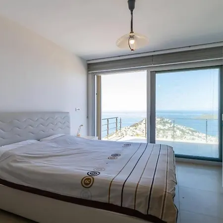 Villa Astounding Modern With Sea View In Bodrum