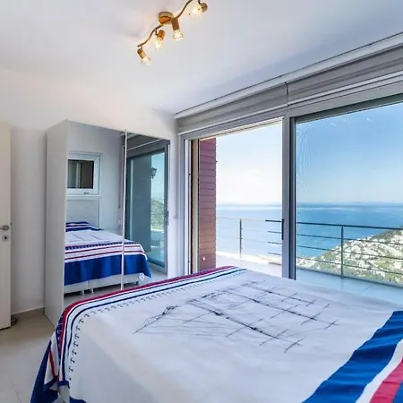 Astounding Modern With Sea View In Villa